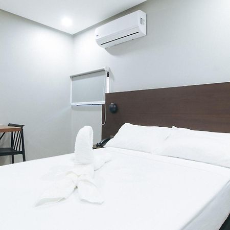 Sunny Day Residences Antipolo Kültér fotó